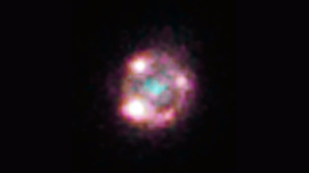 The gravitationally lensed Type Ia supernova iPTF16geu. (Image Credit: ESA/Hubble, NASA, Sloan Digital Sky Survey, Palomar Observatory/California Institute of Technology).